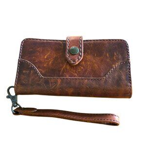 Frye Wallet Distressed Leather Brown Fold Over Snap Wristlet NWT Discontinued